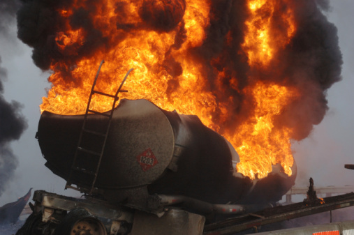 Seattle-Tractor-Trailer-Crash-Causes-Fire-Closes-Interstate-Image